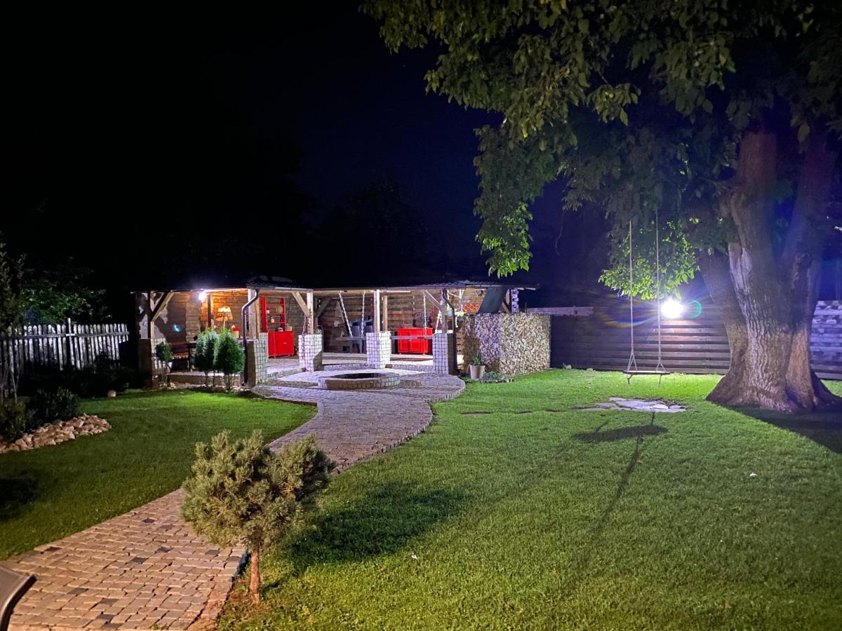 Hotel Casa Pisica Noastra Breaza  Exteriér fotografie