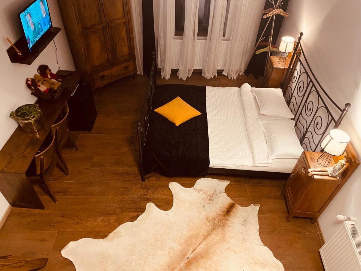 Hotel Casa Pisica Noastra Breaza  Exteriér fotografie