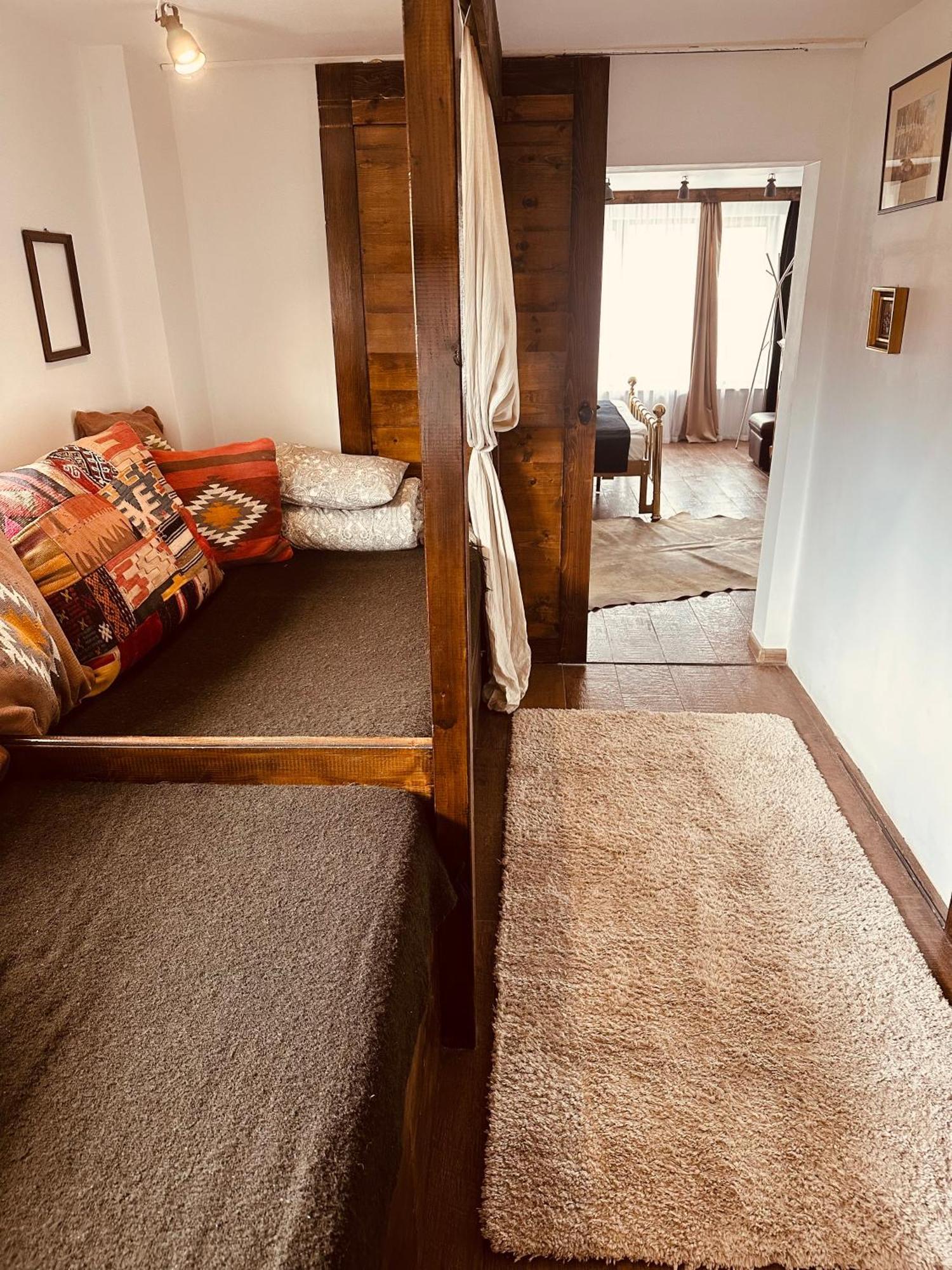 Hotel Casa Pisica Noastra Breaza  Exteriér fotografie