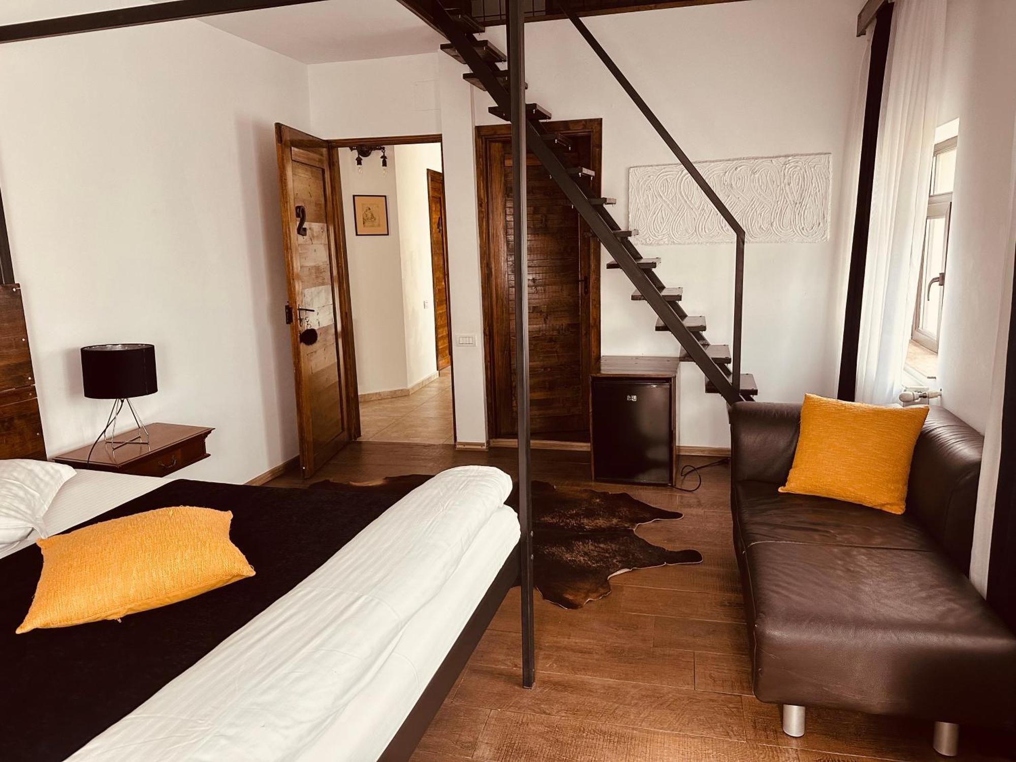 Hotel Casa Pisica Noastra Breaza  Exteriér fotografie