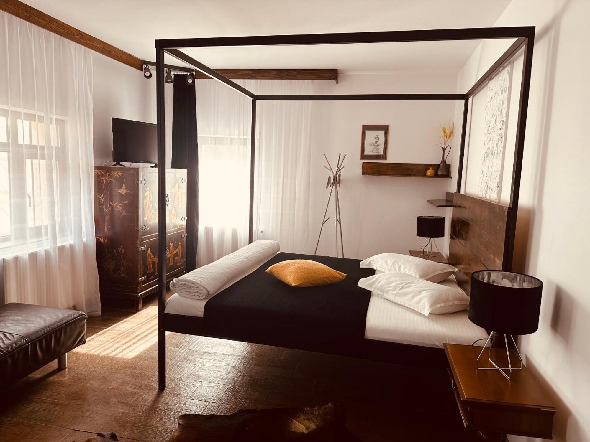 Hotel Casa Pisica Noastra Breaza  Exteriér fotografie